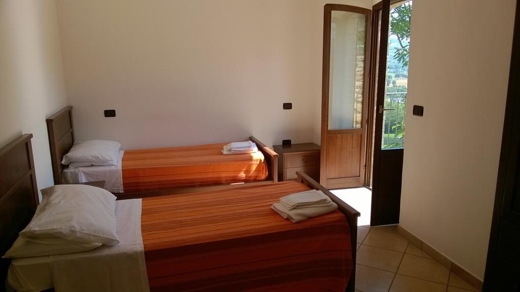 Agriturismo Za Beata Bed & Breakfast Penna Sant'Andrea Exterior foto