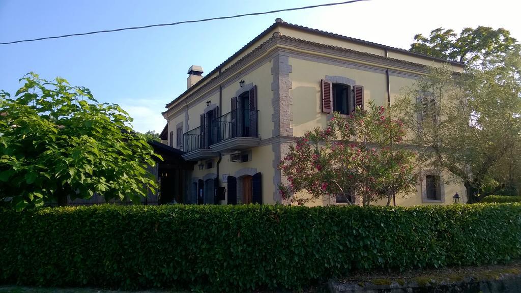 Agriturismo Za Beata Bed & Breakfast Penna Sant'Andrea Exterior foto