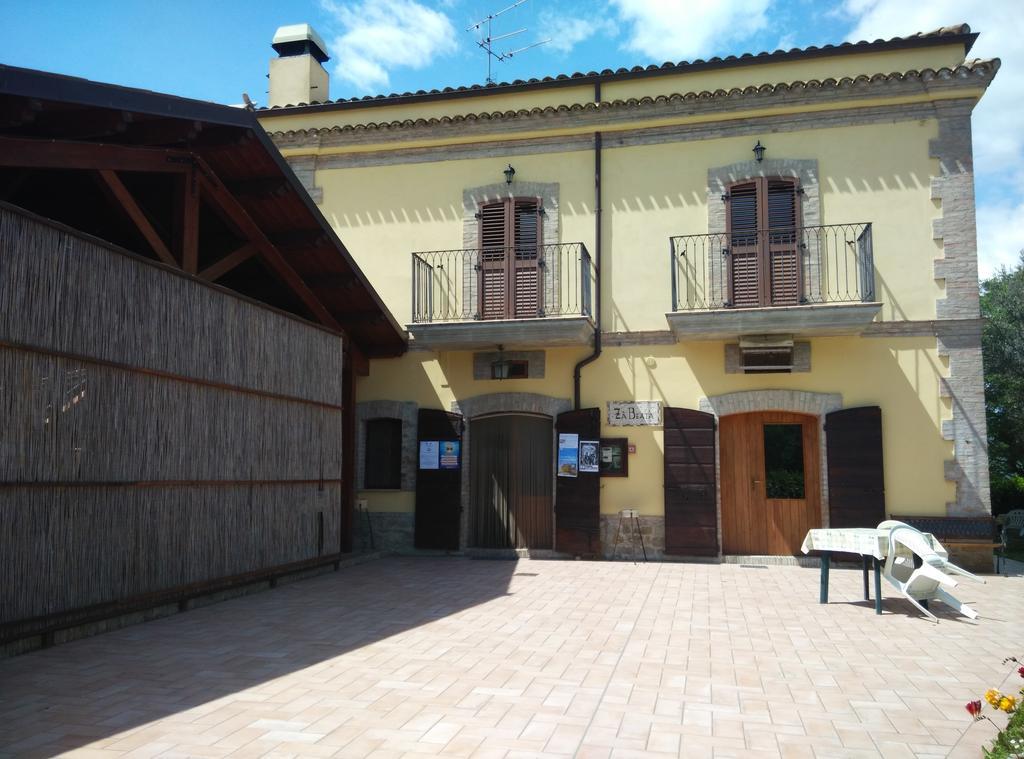 Agriturismo Za Beata Bed & Breakfast Penna Sant'Andrea Exterior foto